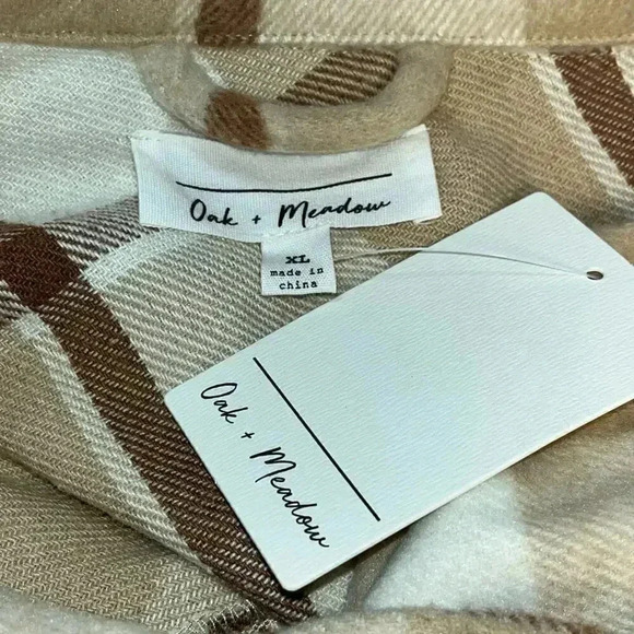 Oak & Meadow NWT Plaid Warm Cozy Cropped Long Sleeve Button-Down XL - Picture 4 of 5